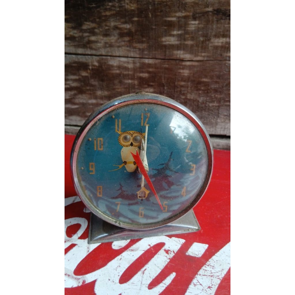 jam weker 75rb jadul antik kuno lawas vintage display  mati