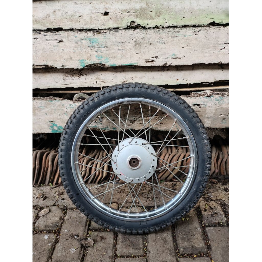 Velg ring 17 copotan honda win dan ban semi trail.