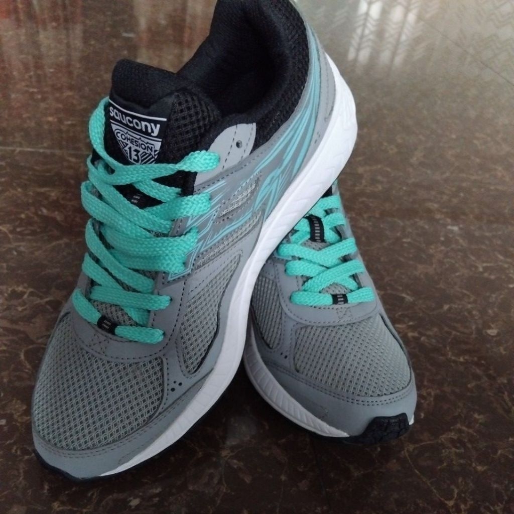 sepatu running saucony