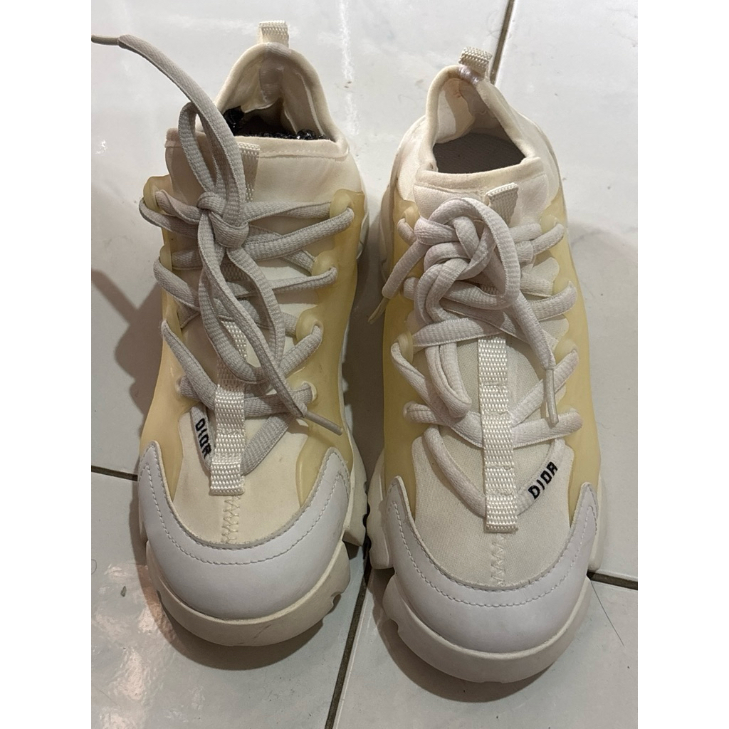 sepatu cewek dior size 37/230