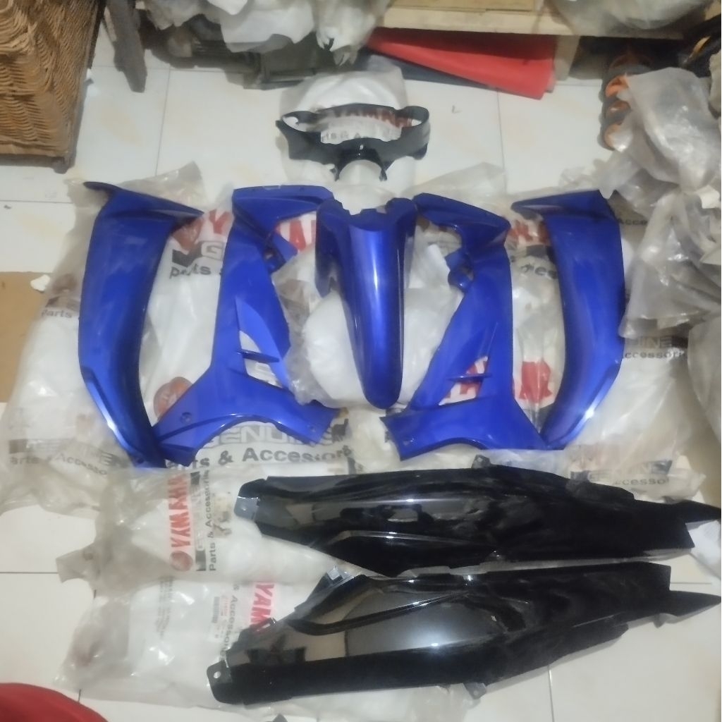 COVER BODY BODI FULLSET FULL SET COVERSET WARNA BIRU HITAM VEGA R NEW 4D7 ORIGINAL YAMAHA