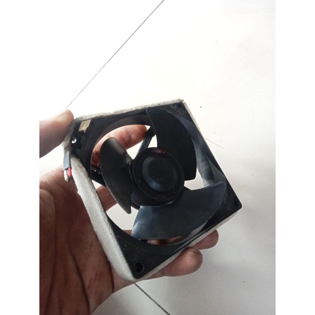 kipas inverter 2 pintu bekas ori..