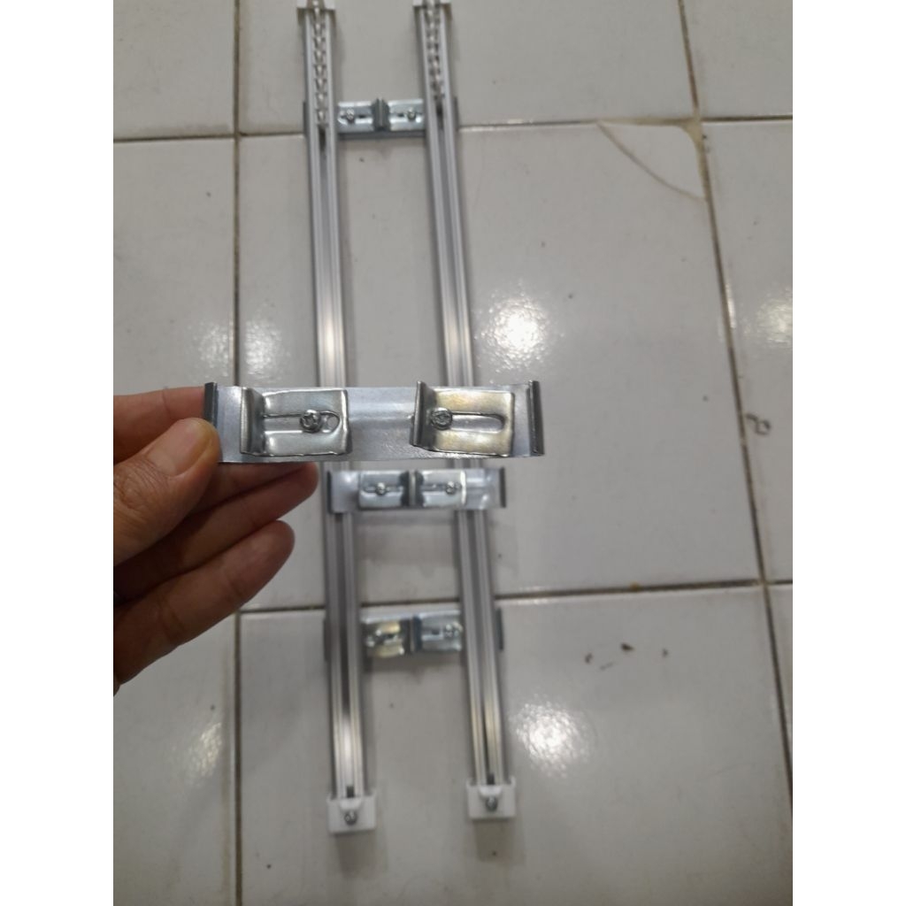 kaki bracket double gorden khusus plafon