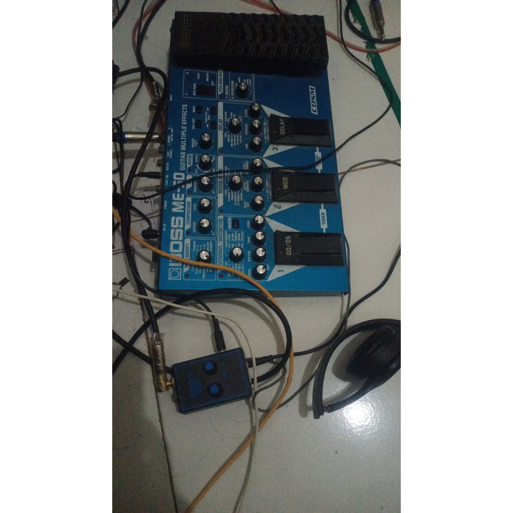 Efek gitar Boss Me-50