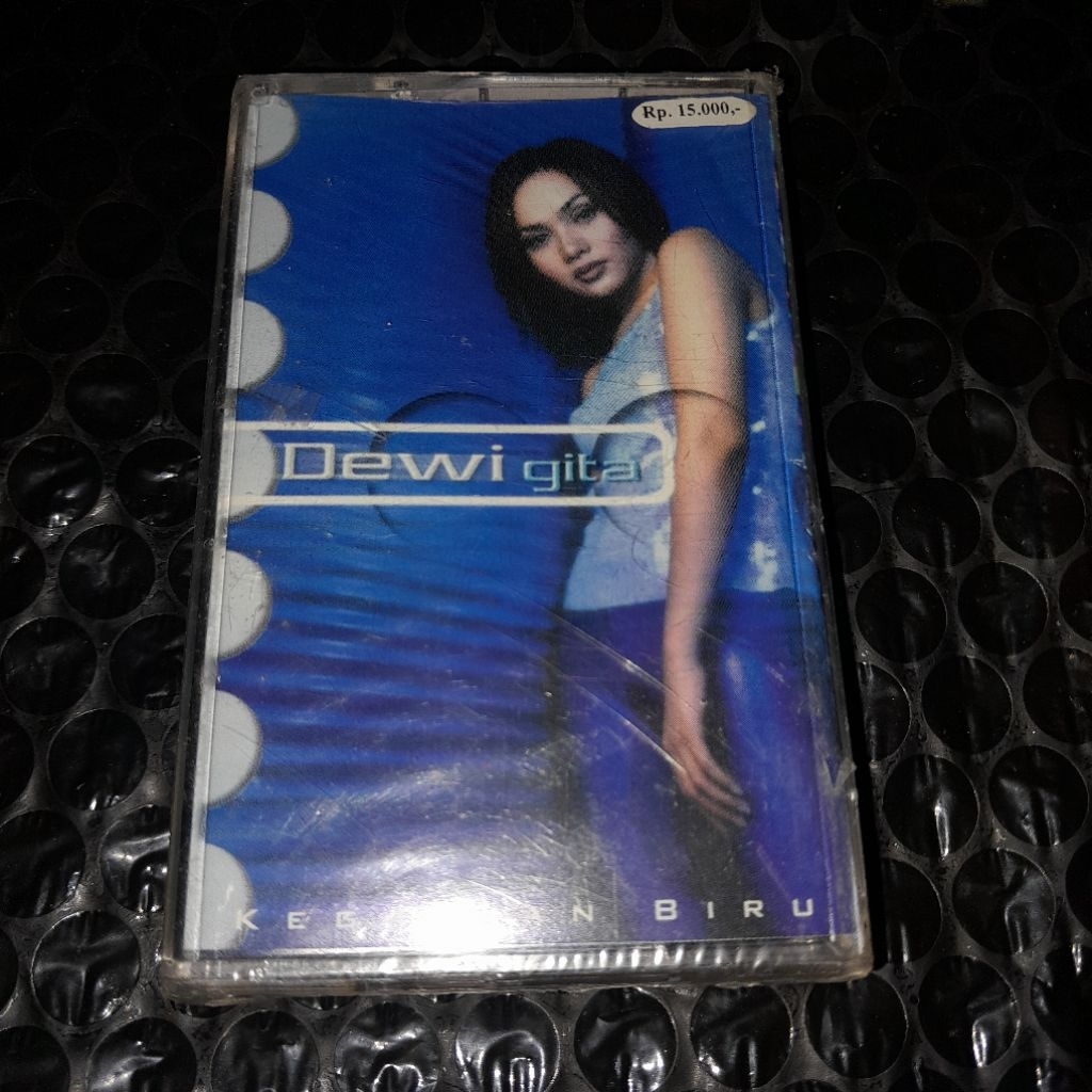 kaset dewi gita kegaiban biru / segel
