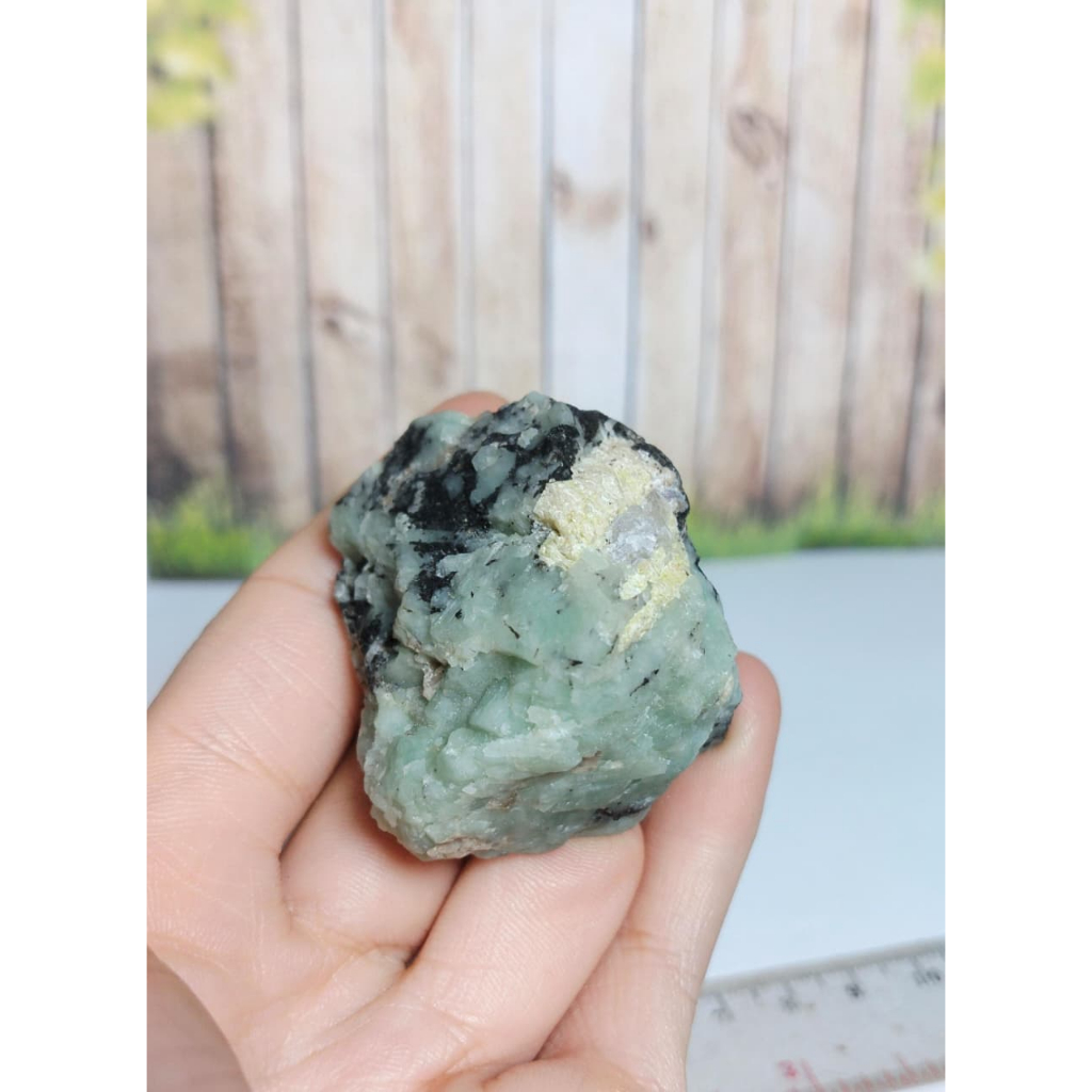 Batu Natural Emerald Rough (6)