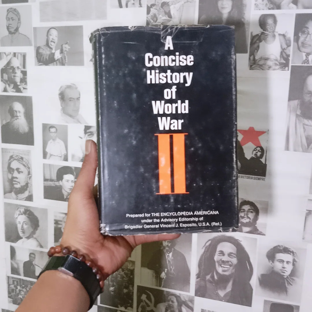 A Concise History of World War II | Vincent J. Esposito | Central Intelligence Agency | Andrew Tully