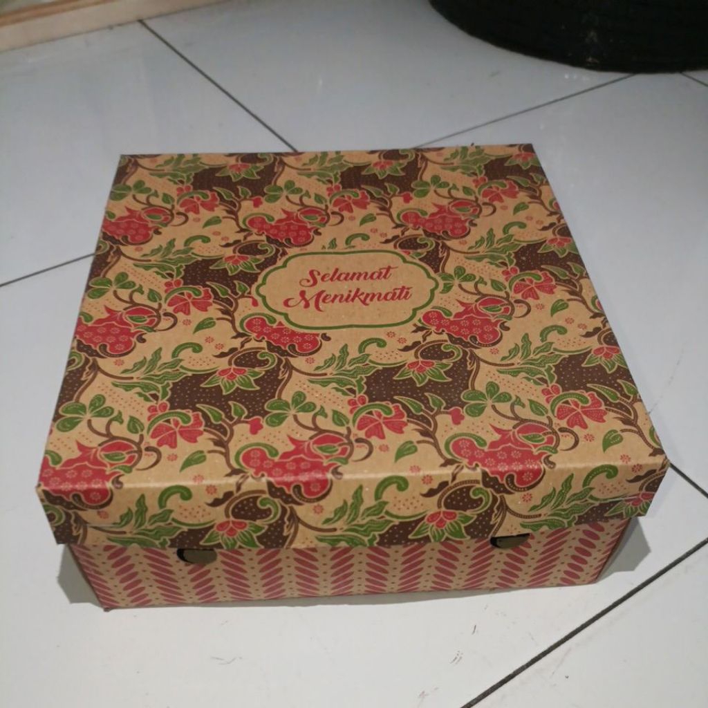 Dus Nasi 18x18 Coklat Motif