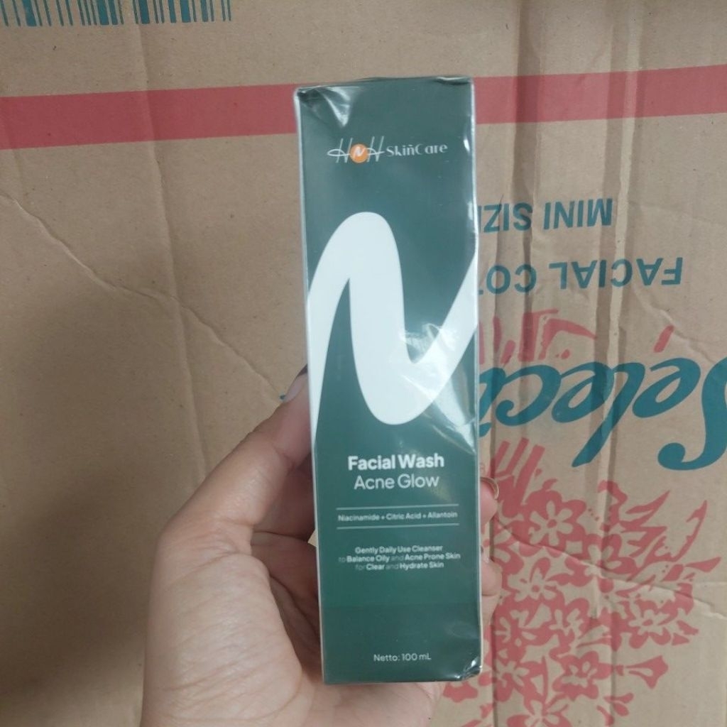 HNH FACIAL WASH ACNE cleanse and refresh for oily & blemished skin 100ml