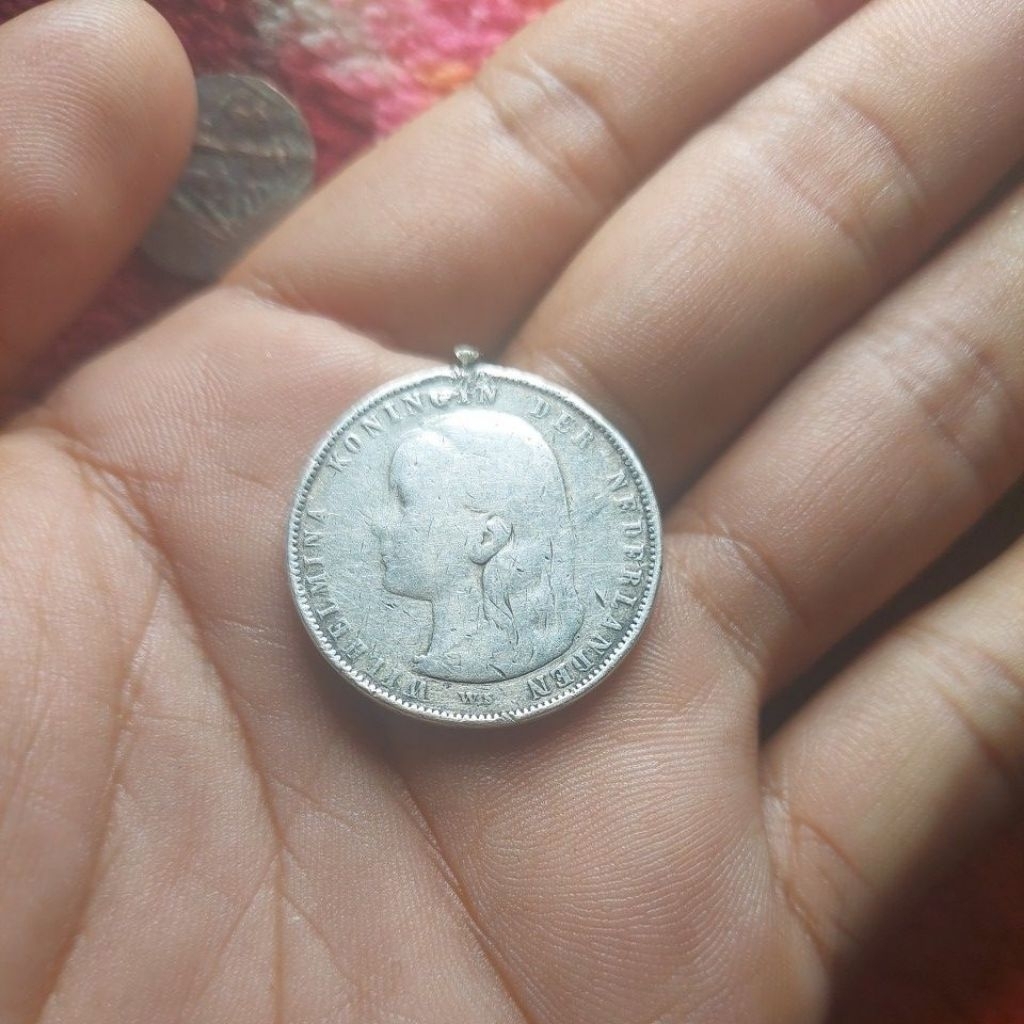 Koin perak Wilhelmina rambut panjang tahun 1892 asli.