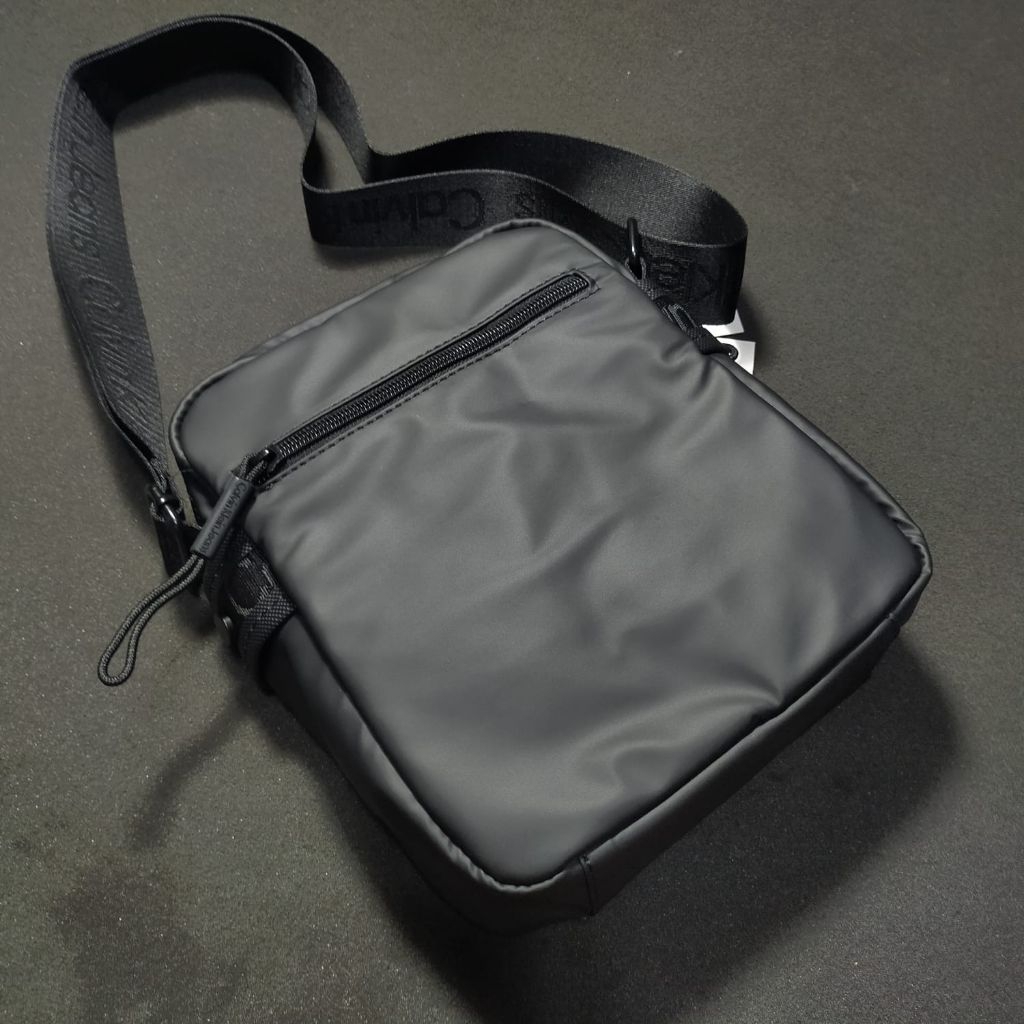 Tas selempang pria waterproof anti air hitam