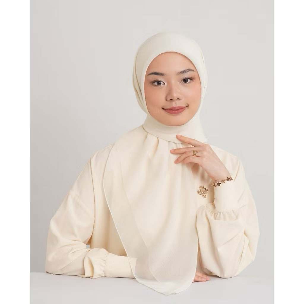 HeavenLights Paris Diamond Logo