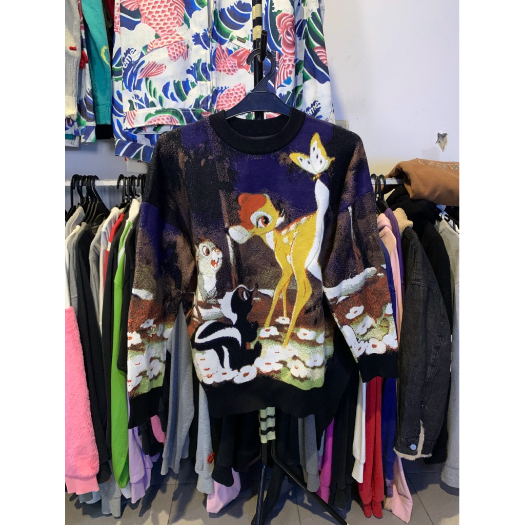 sweater rajut urban revivo Bambi disney//knitwear motif//rajut karakter