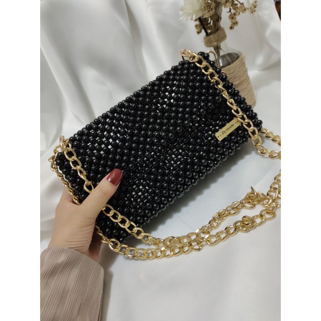 Tas Manik-Manik Hitam Elegan dengan Rantai Emas | Clutch Beads Premium Pesta & Kondangan