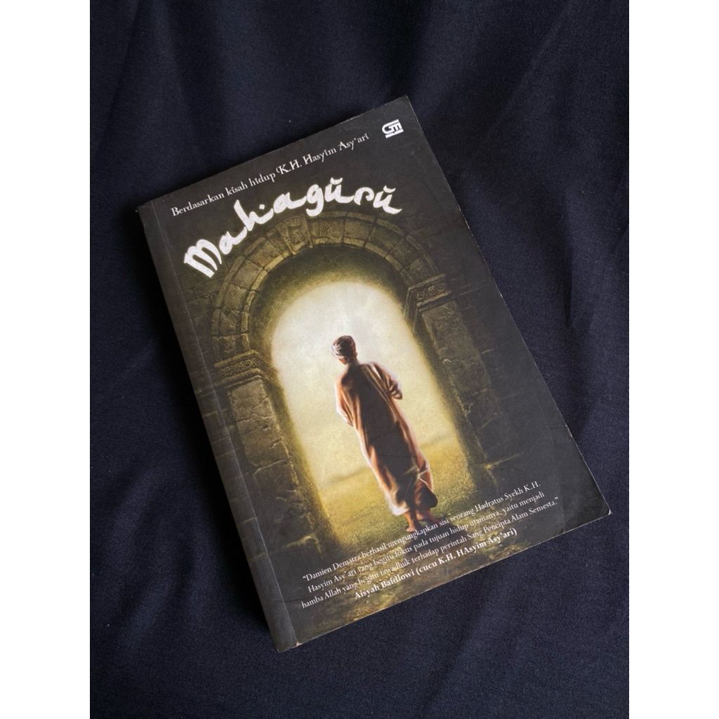 Buku Second > Mahaguru