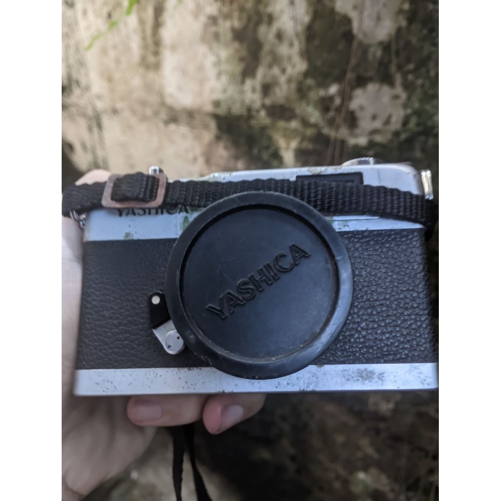 Kamera analog Yashica 35-ME