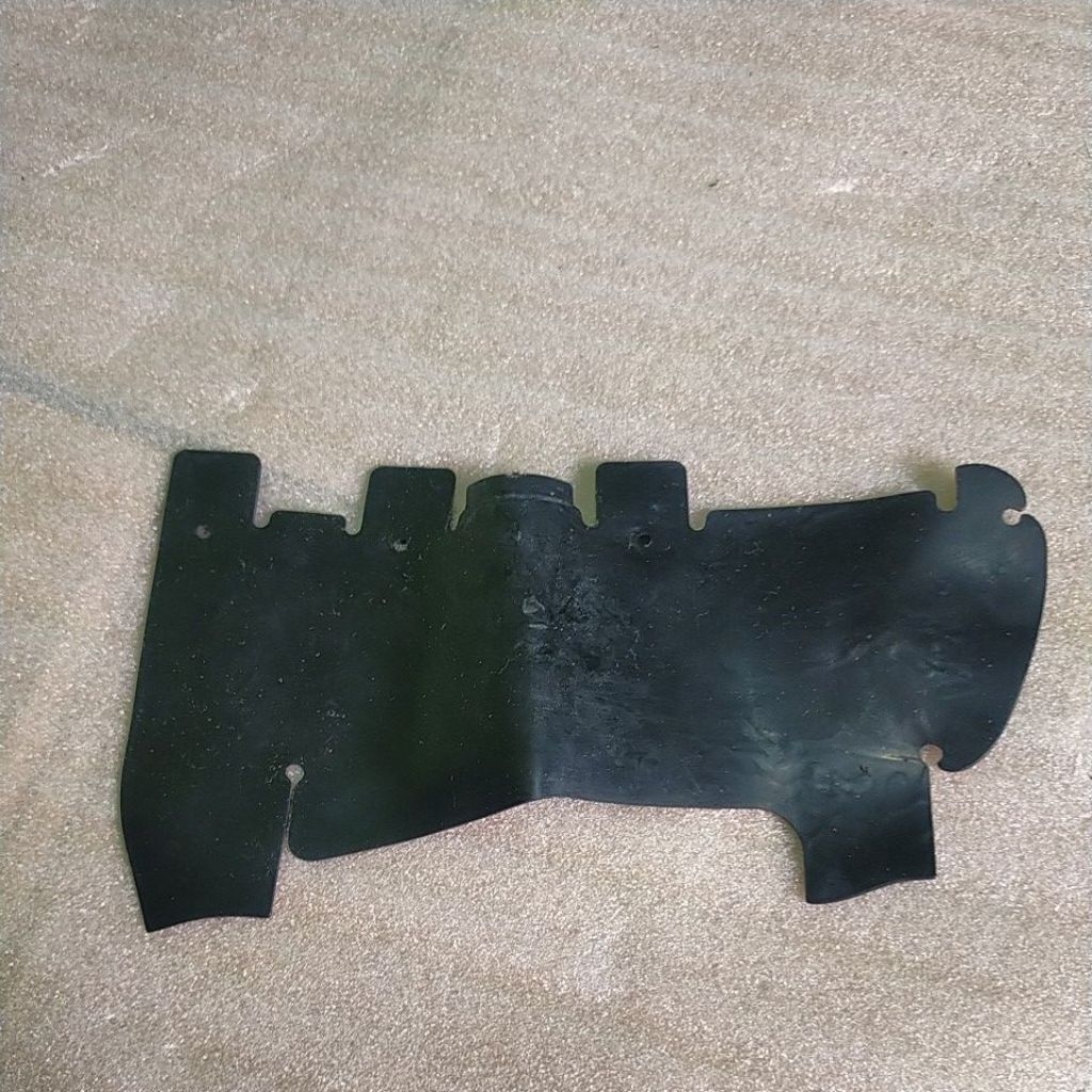 GUARD SPLASH/MUDFLAP TAHANAN LUMPUR VARIO 125-150 ORIGINAL