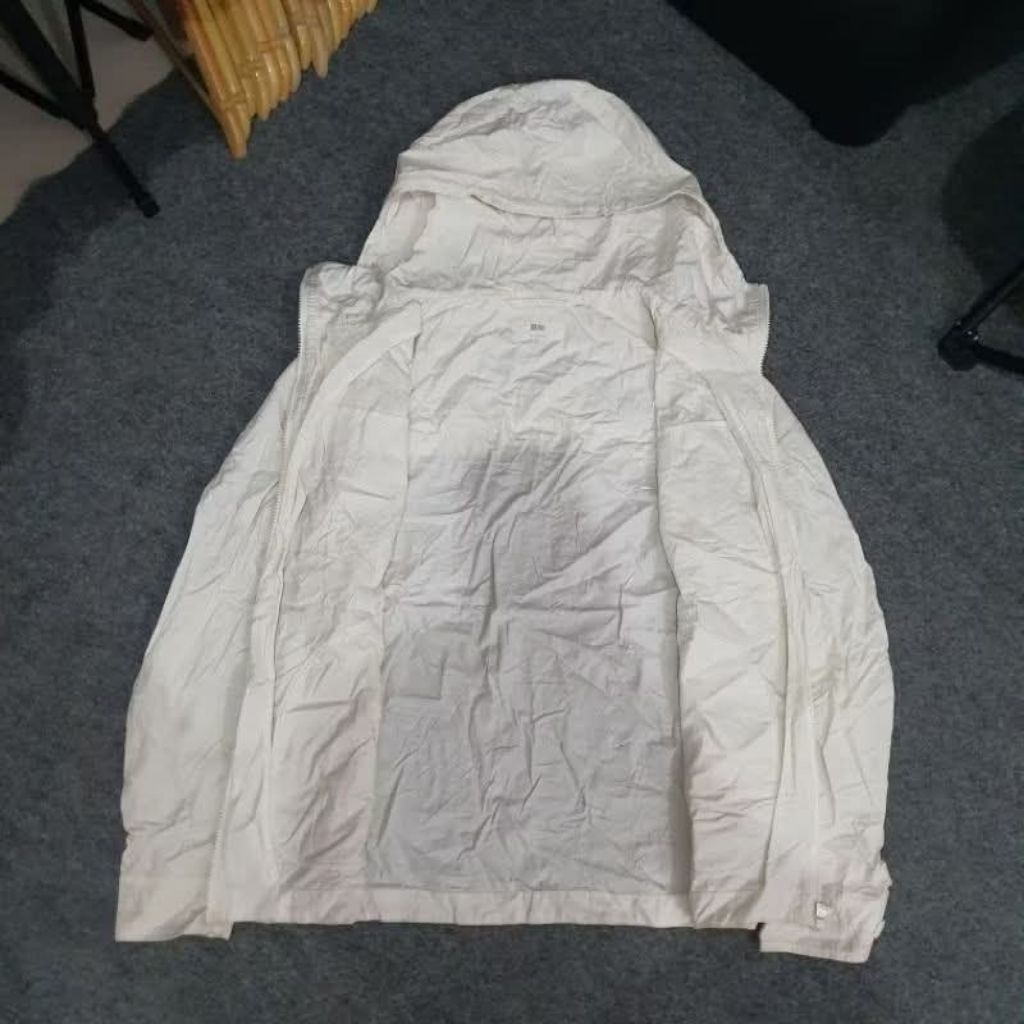 jaket outdoor UNIQLO