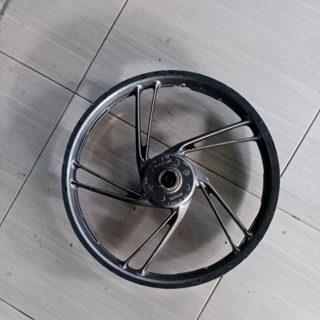 pelek velg depan Honda Blade lama original copotan motor