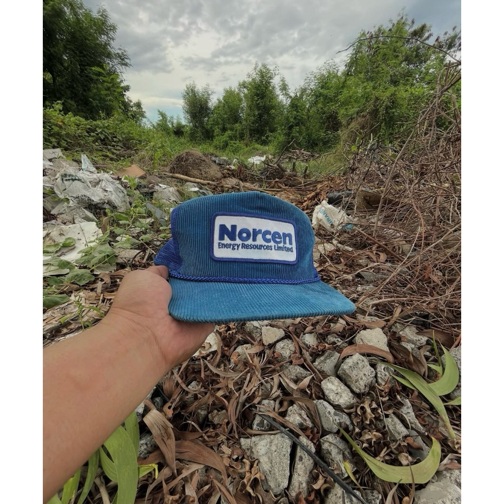 Topi Corduroy Trucker Vintage