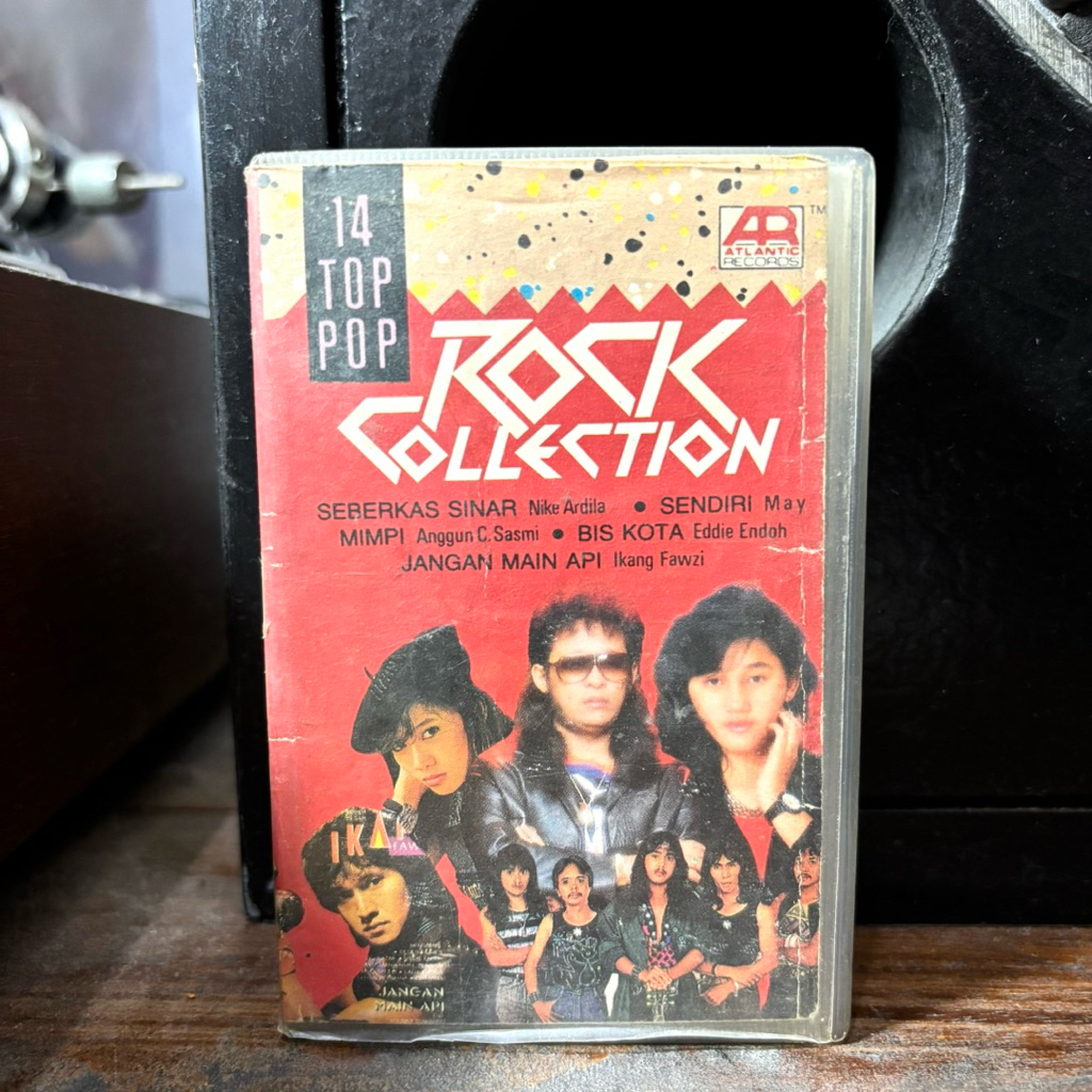 Kaset - 14 Top Pop Rock Collection - Nike Ardilla - Nicky Astria - Anggun C Sasmi - Gito Rollies - K