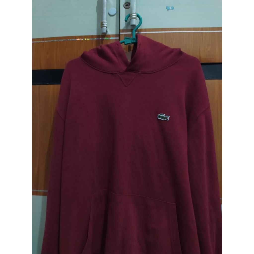 hodie lacoste size 4 M pit L