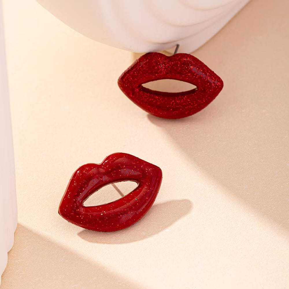 Anting Unik Anting Bentuk Bibir Merah Anting Wanita Perhiasan Wanita AT1170