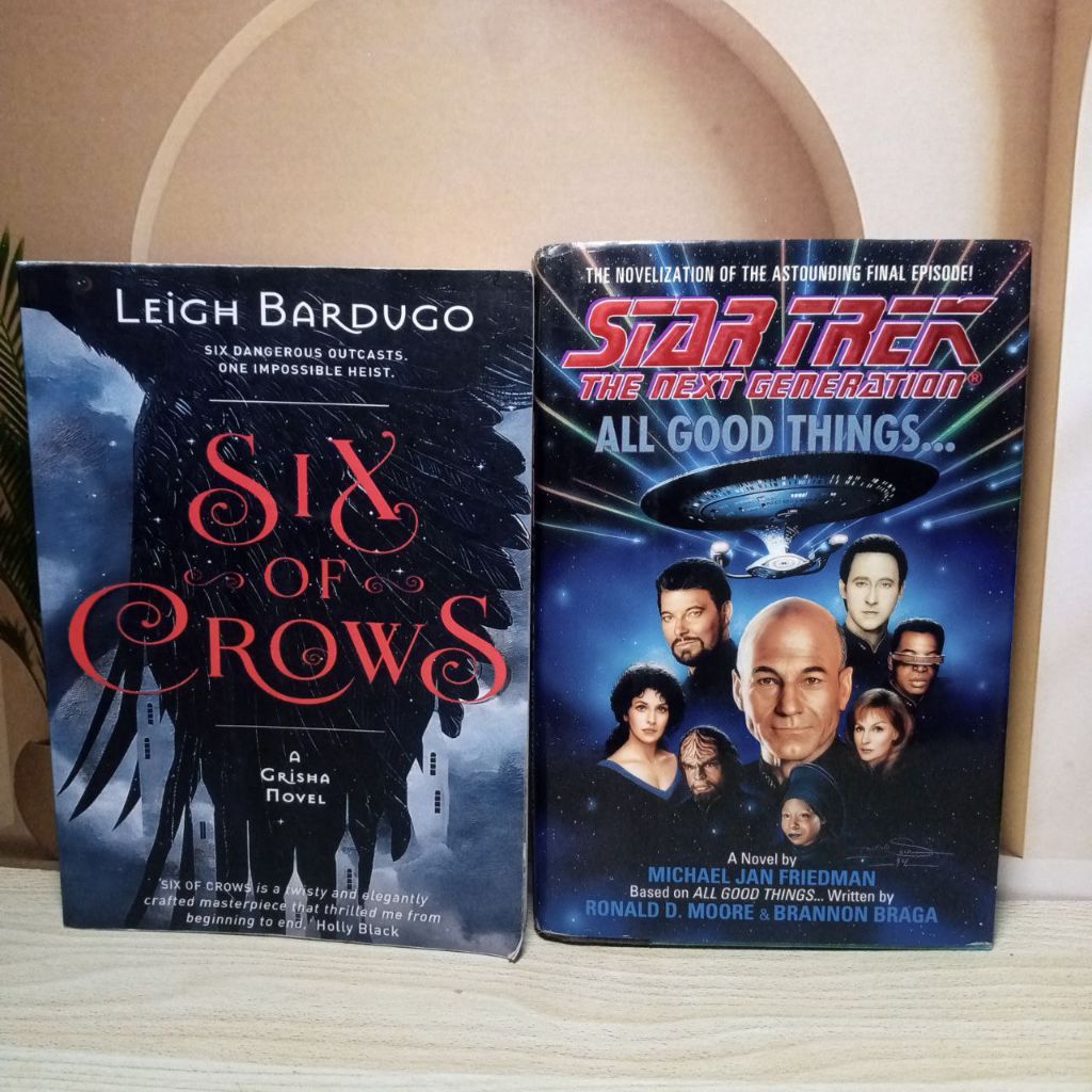 Novel bahasa Inggris star trex the next generation six of crows novel action novel misteri novel pop