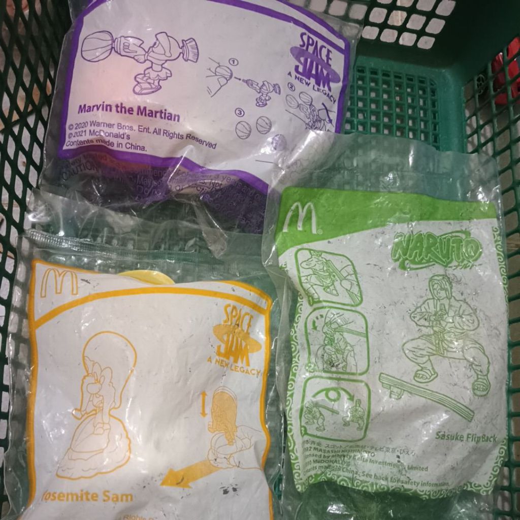 mainan space jam Mcd PL 009