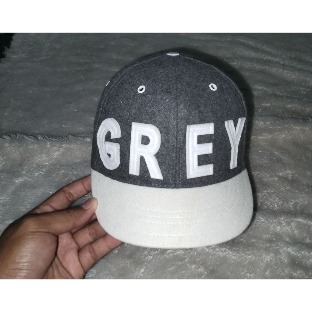 Topi Visor Pendek Bahan Wol Setelan Second