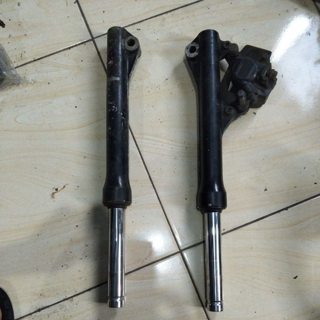 Shock Depan  honda beat vario original
