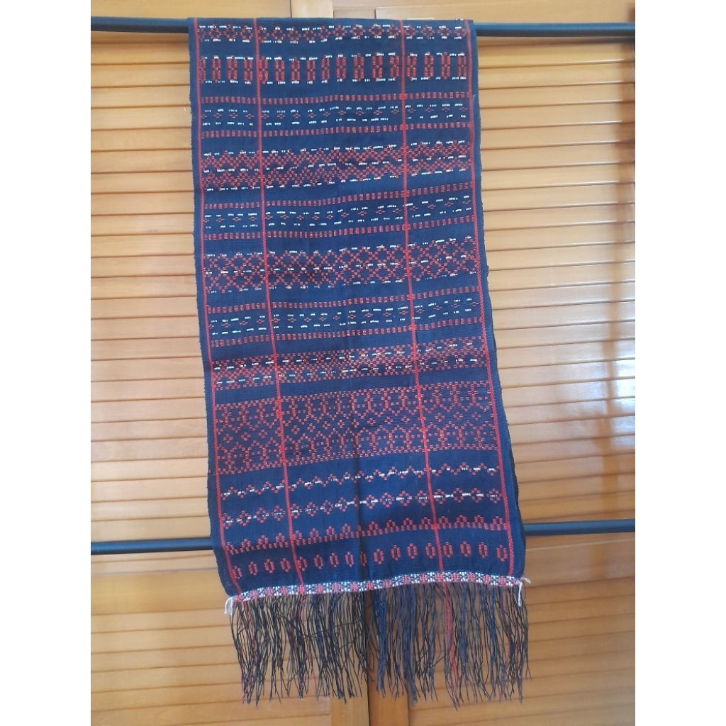 ULOS BATAK TENUN SADUM HANDE HANDE HITAM MERAH