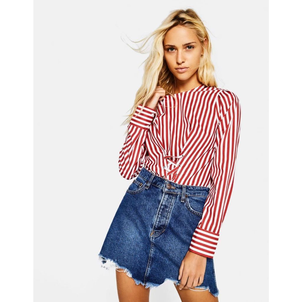 4381 - Atasan Kemeja Lengan Panjang Motif Garis-garis Merah Putih Model Tali Depan