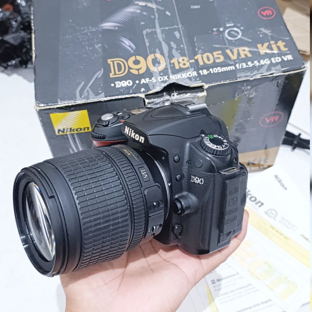 Nikon D90 Lensa 18-105mm VR Fullset Box