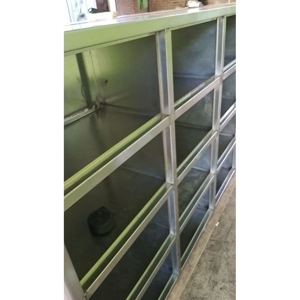 lemari loker hotel. loker sekolah. loker karyawan. loker pabrik. lemari rumah sakit