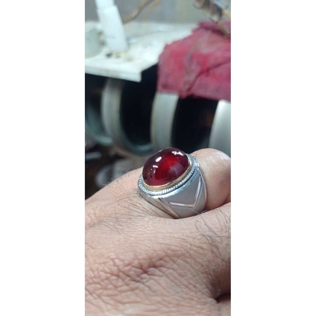 Red Garnet black mamba istimewa