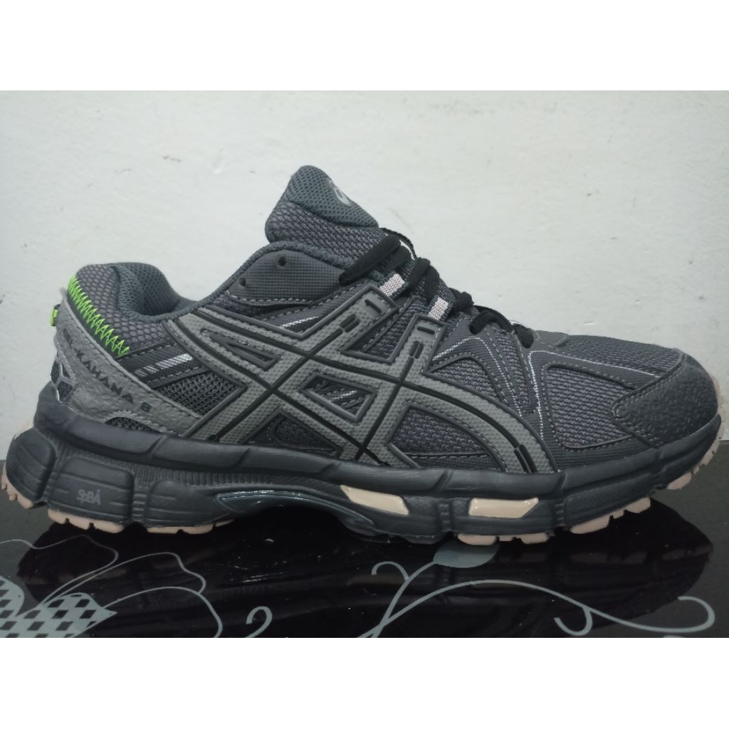 Second shoes - Asics Kahana 8 Graphite size 42