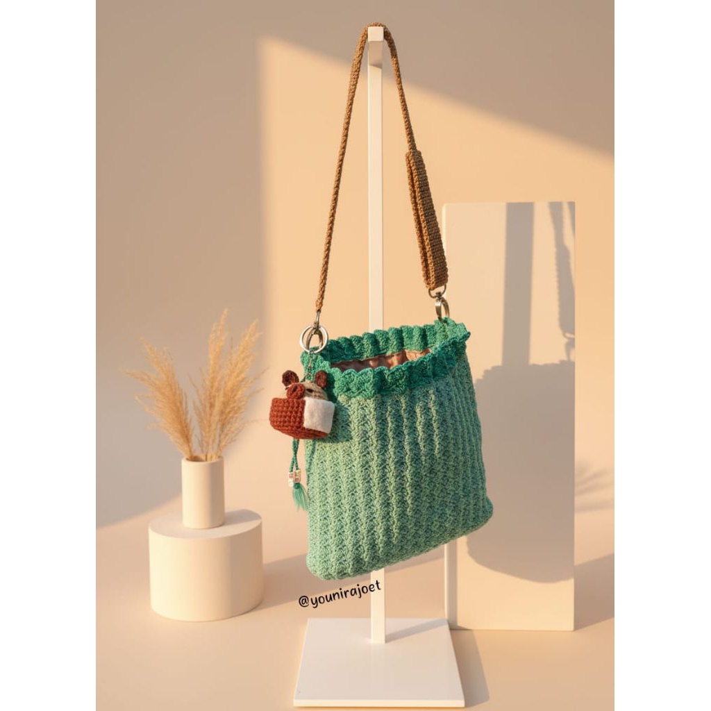 Tas rajut serut selempang