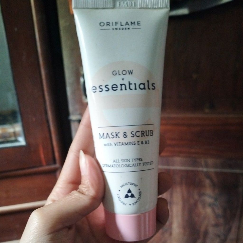 Preloved Essentials Mask & Scrub Oriflame 75g