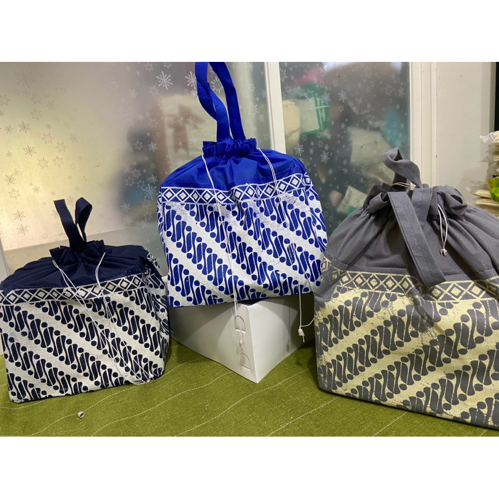 TAS HAJATAN SERUT BATIK 22x22x30