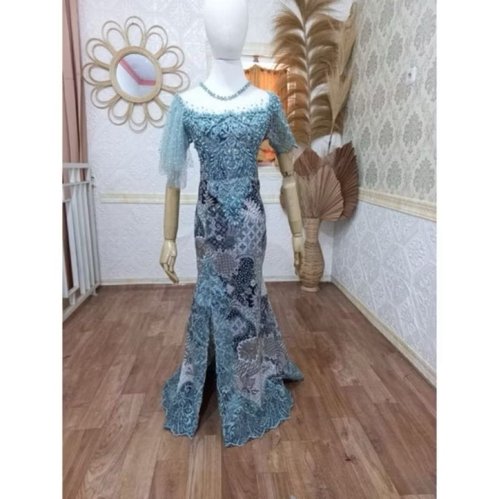Dress Kebaya / Dress Batik / Wisuda /  Engagement
