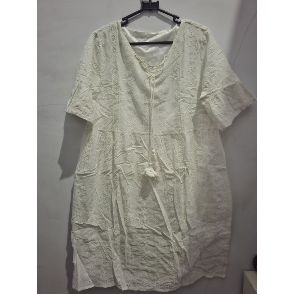 white vintage midi dress