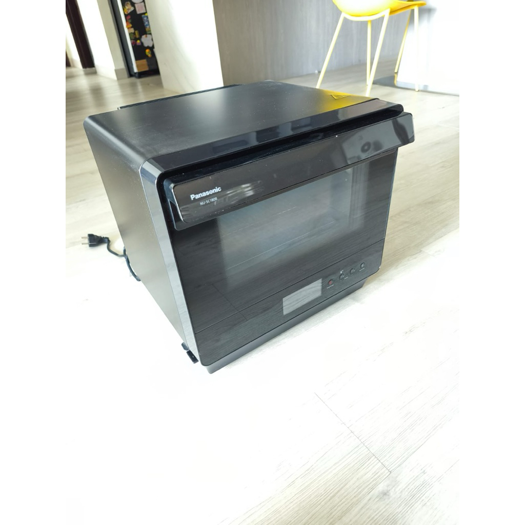 Preloved Panasonic Cubie Steam Convection Oven NU-SC180 panasonic oven