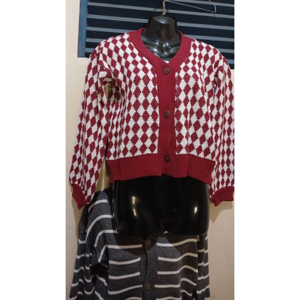 Cardigan Rajut Argyle