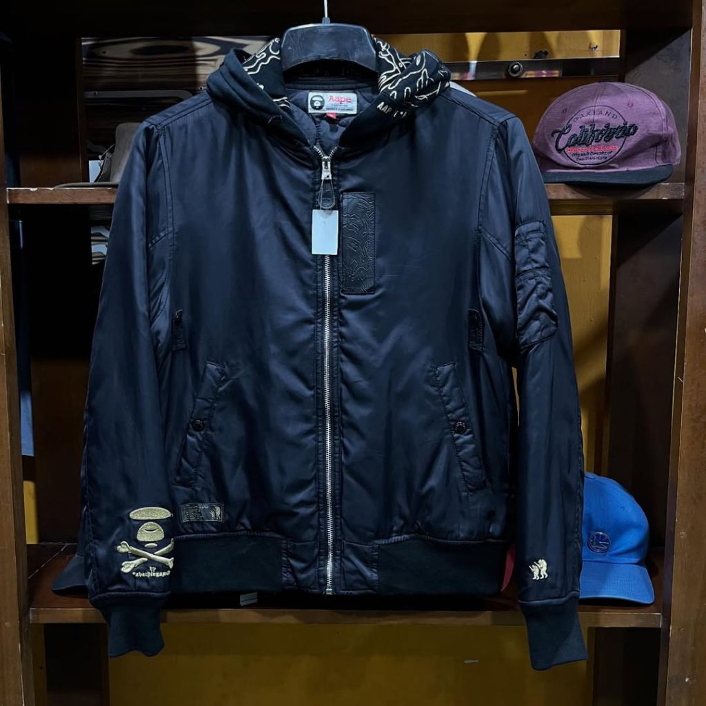 jaket bomber AAPE BY A BATHING APE berhoodie size L casual bagus ORIGINAL