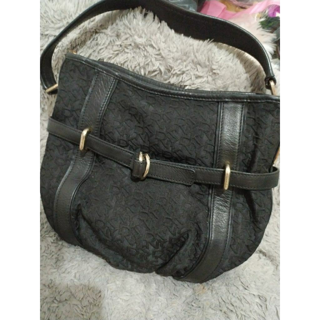 DKNY Shoulder Bag in Black