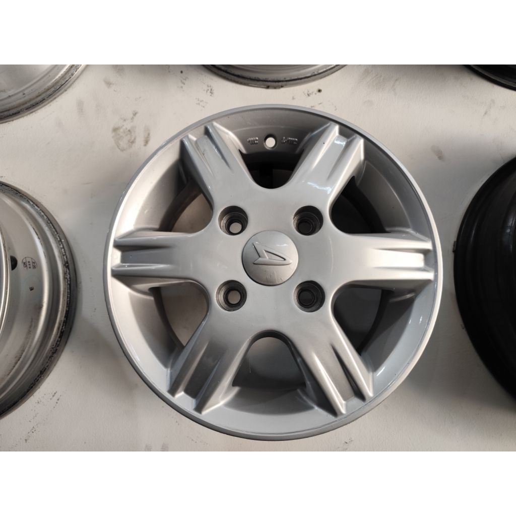 velg oem xenia r13 pcd 4x 114 satuan serep stip mulus