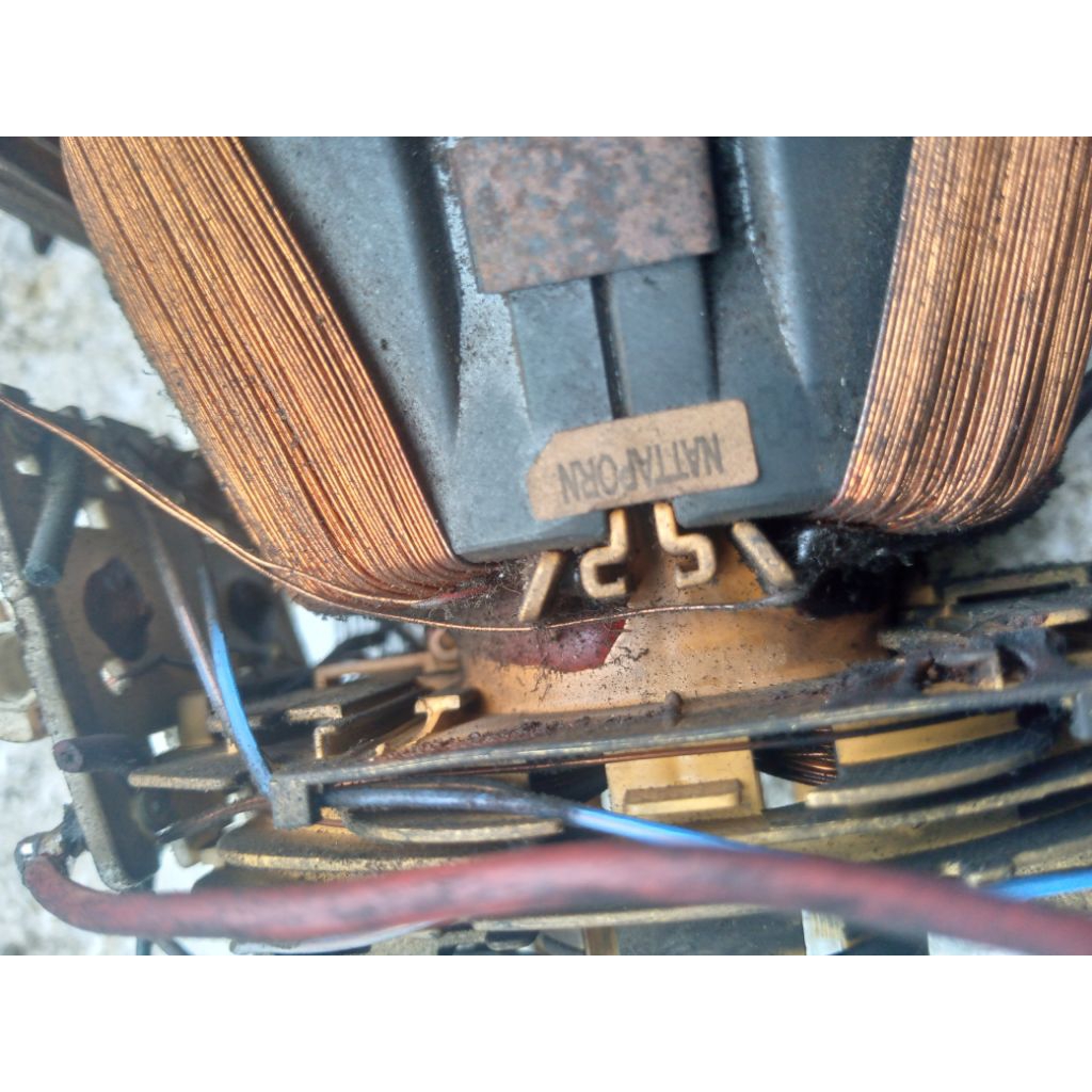 Yoke, konde TV tabung flat 21inc merk Sanyo, normal.