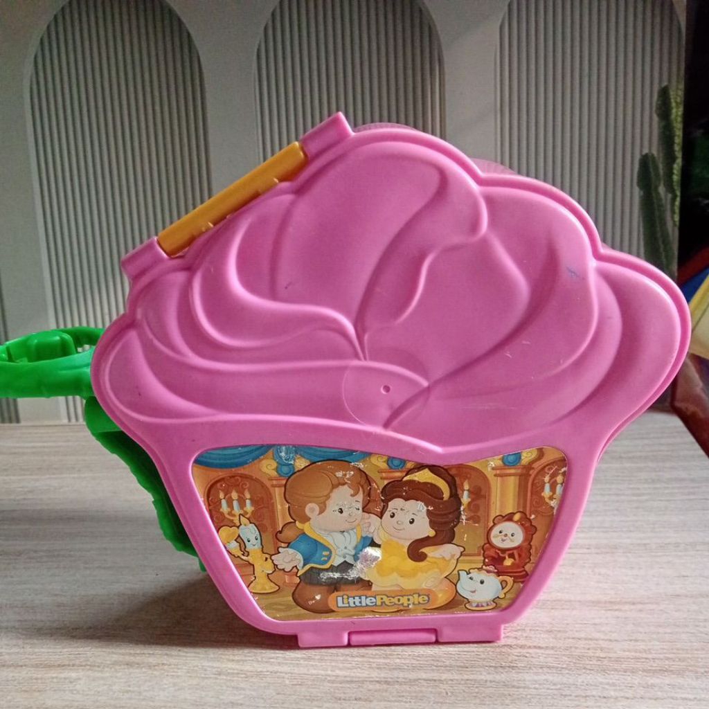 diorama Little people preloved