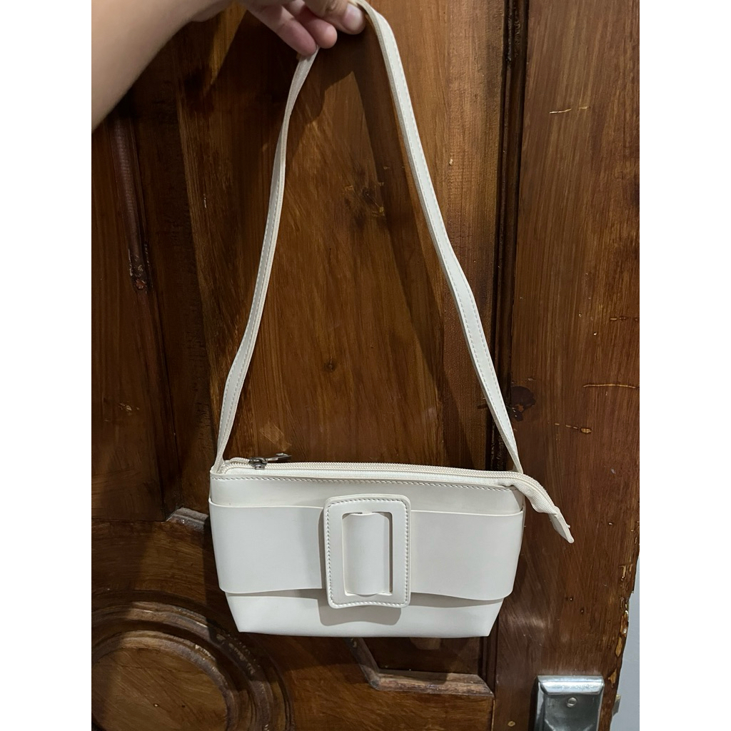 slingbag tas miniso cream
